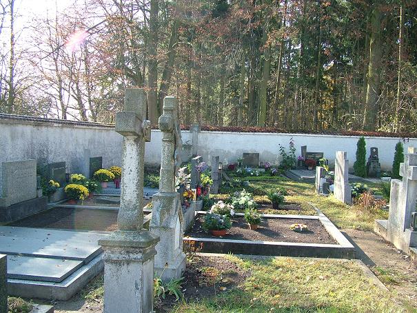 hřbitov-pohled2.JPG