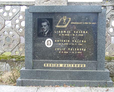 Lidumil a Antonín Valena(hajný).JPG